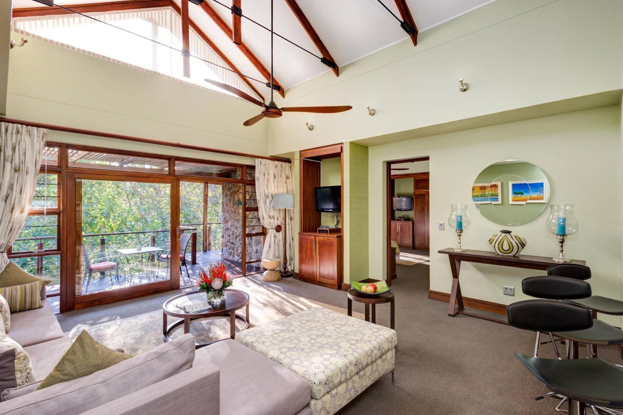 Irene Country Lodge, Autograph Collection Centurion Luaran gambar A suite at the resort
