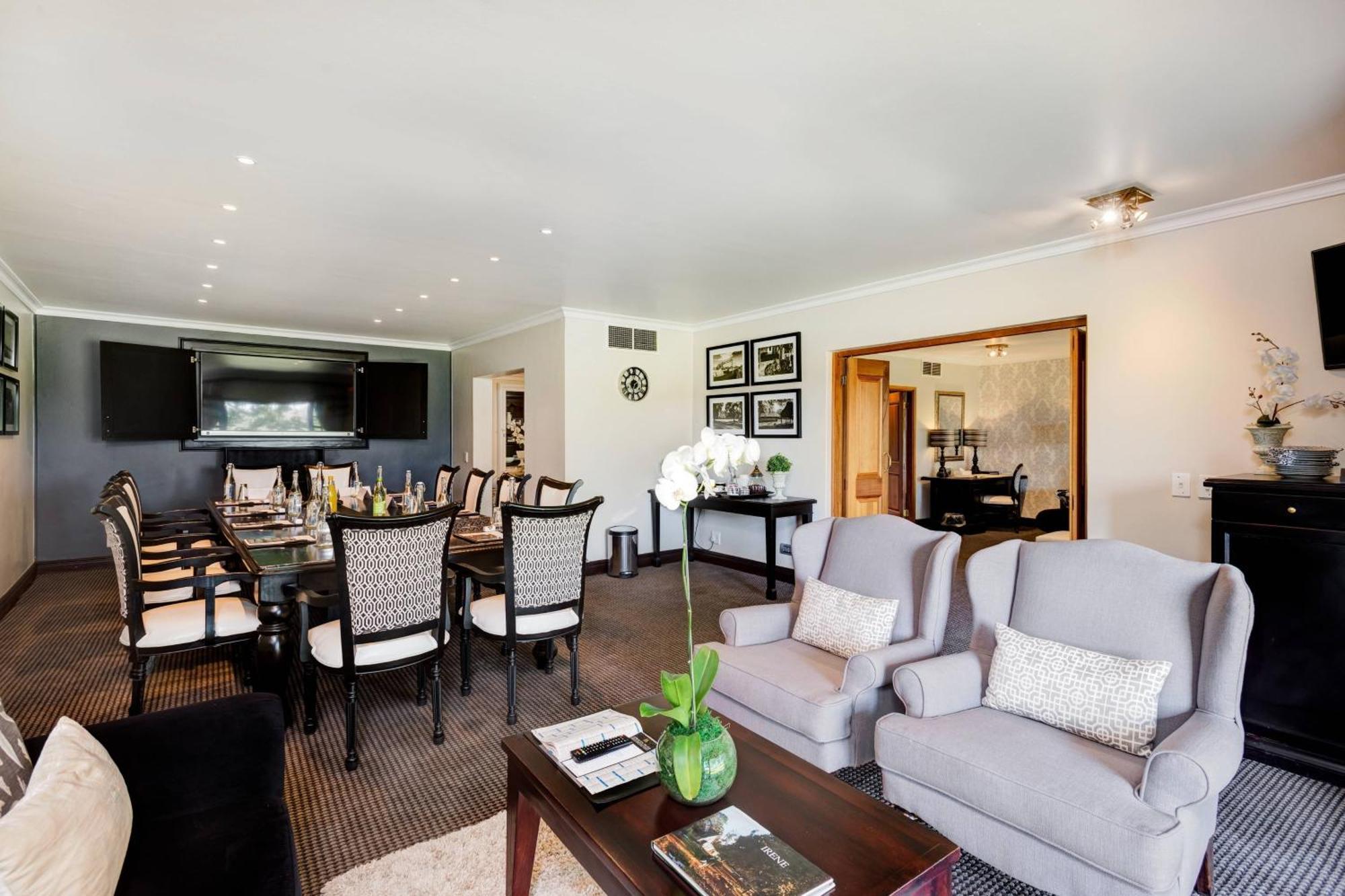 Irene Country Lodge, Autograph Collection Centurion Luaran gambar A suite at the Taj Mahal Palace