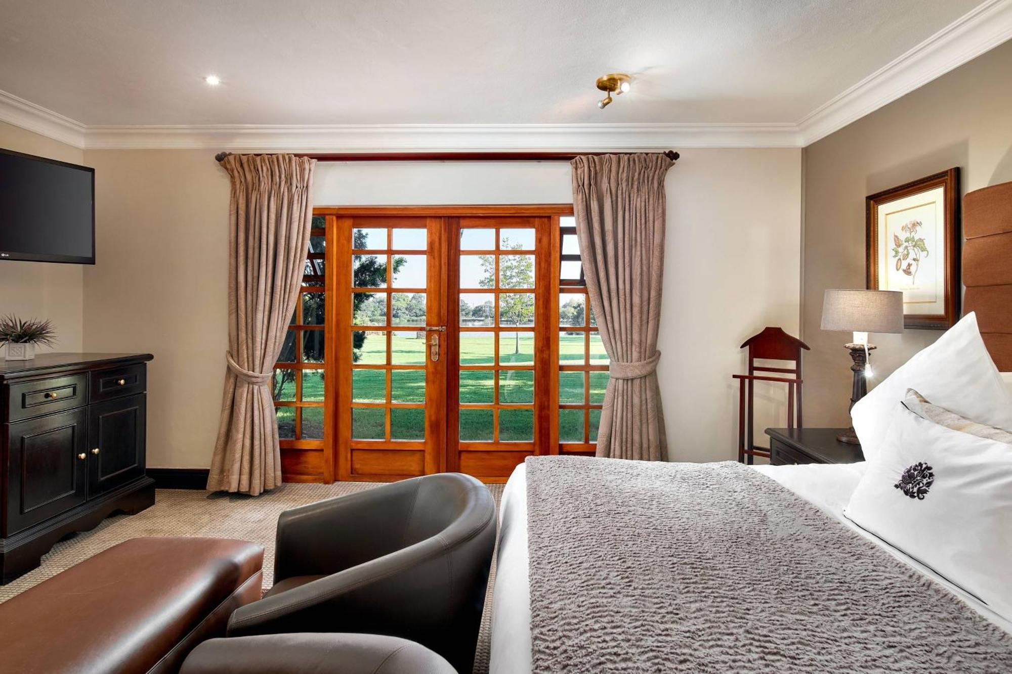 Irene Country Lodge, Autograph Collection Centurion Luaran gambar A bedroom at the hotel