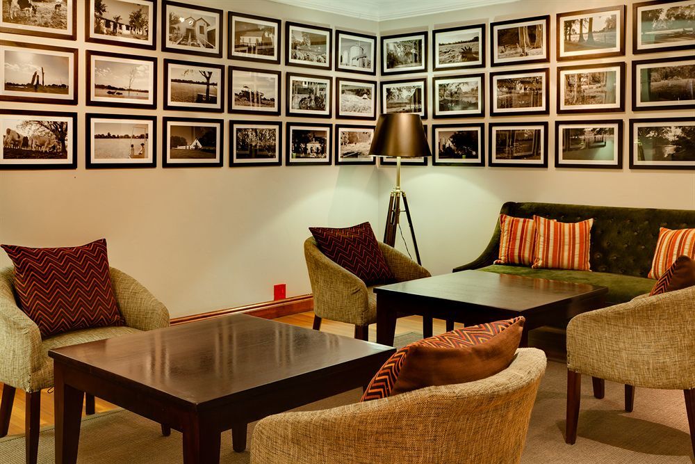 Irene Country Lodge, Autograph Collection Centurion Luaran gambar The lounge at the airport