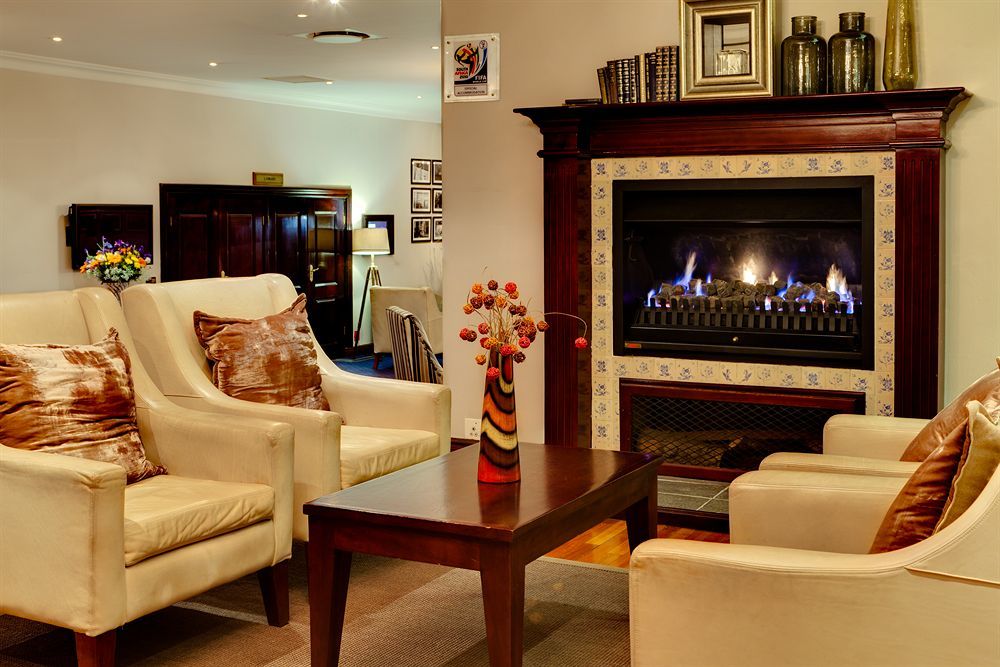 Irene Country Lodge, Autograph Collection Centurion Luaran gambar A fireplace in a home